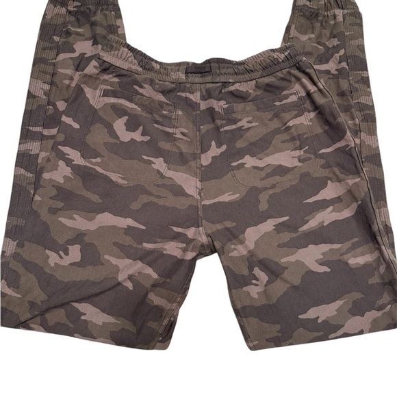 ATHLETA Camo Farallon Joggers Pants, Drawstring Waist, Size 4T - Picture 8 of 12